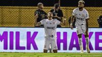 Atacantes decidem, Corinthians supera São Bernardo e avança na Copa do Brasil