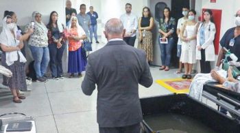 Paciente de 79 anos manifestou desejo de passar pela cerimônia religiosa, mas não tinha condição de sair do hospital