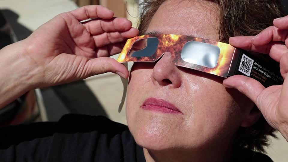 Caçadora de eclipse: conheça mulher que viu 20 vezes o fenômeno ao redor do mundo