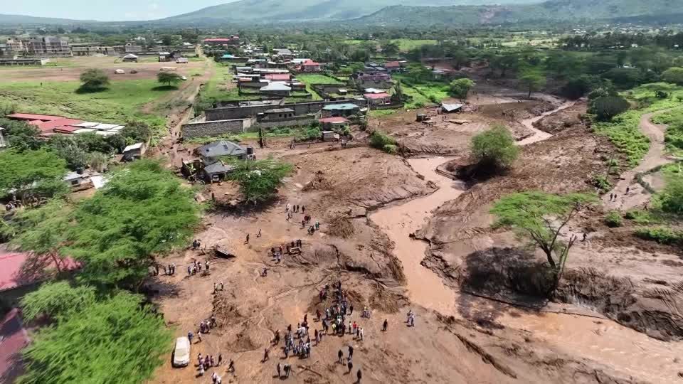 Vídeo revela destruição no Quênia após chuvas e enchentes