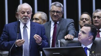 Lula e ministros discutiram detalhes da proposta na manhã desta quinta-feira (16)
