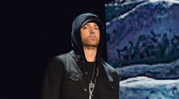 Funcionário do Partido Democrata familiarizado com o planejamento do evento disse que Eminem não deve se apresentar, mas sim dar as boas-vindas a Obama em Detroit