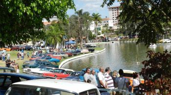 Encontro Brasileiro de Carros Antigos EBAA 2024 faz homenagem ao Ford Mustang