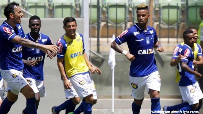 Ex-Cruzeiro, Rafael Silva revela ameaças de morte por imitar galinha em clássico contra Atlético-MG
