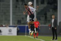 São Paulo joga mal e perde para o Talleres na estreia da Libertadores