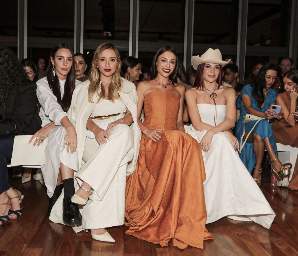 Famosas marcam presença no 1º dia de SPFW