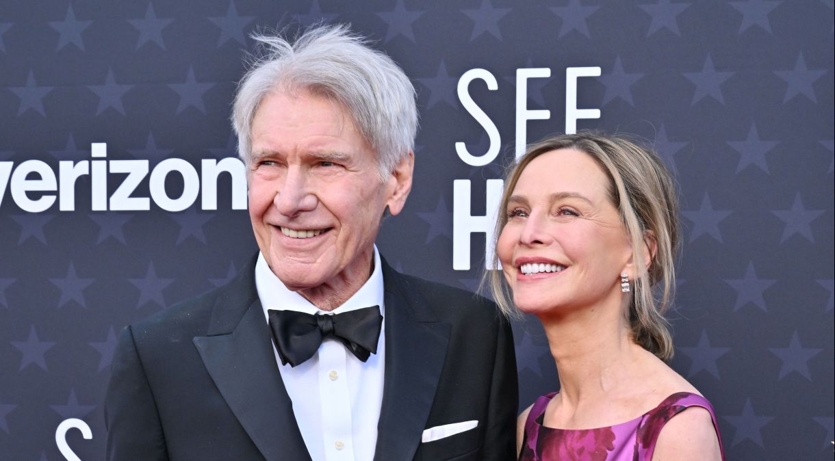 Harrison Ford e Calista Flockhart no 29º Critics Choice Awards, em janeiro de 2024