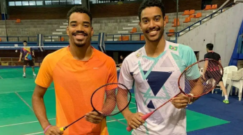 Ygor Coelho venceu o irmão caçula e, depois, conquistou vaga para Paris 2024 no badminton