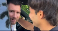 Vídeo: Ao lado da esposa, Lionel Messi para carro e atende fãs em Miami