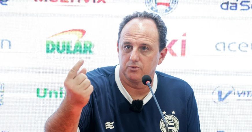 Rogério Ceni durante coletiva do Bahia