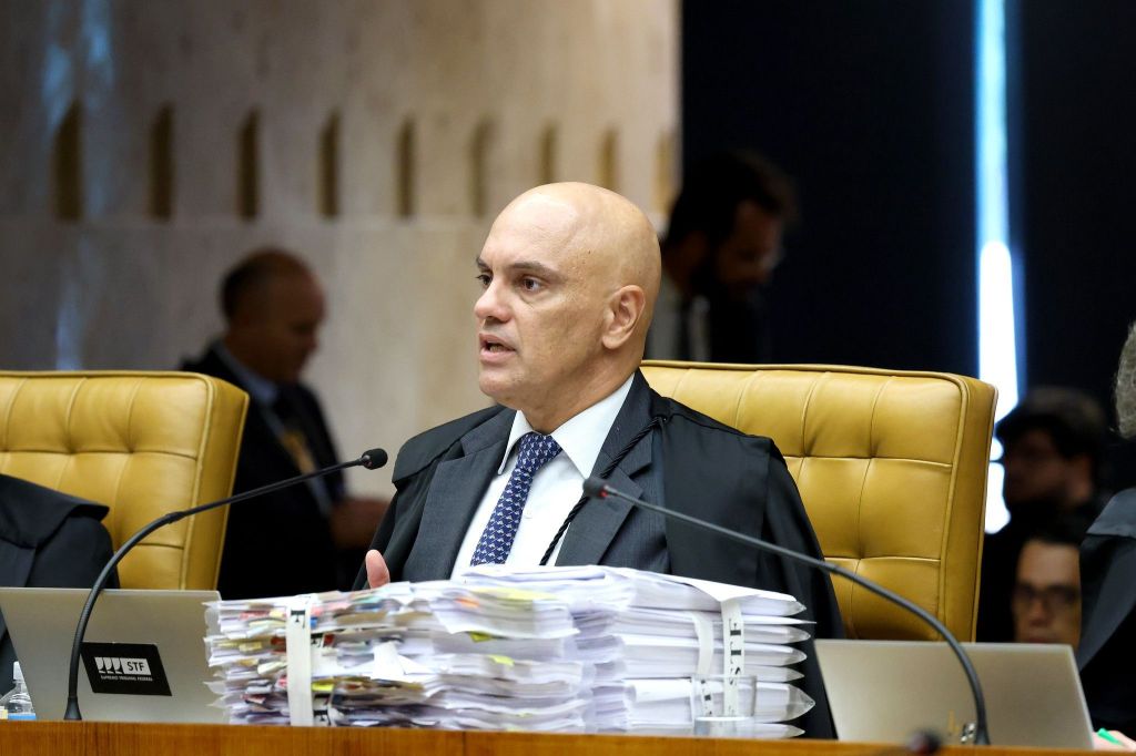 Ministro Alexandre de Moraes durante sessão plenária no Supremo Tribunal Federal (STF)