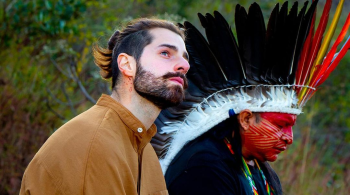 Projeto celebra cultura dos povos indígenas em nove faixas que remixam cantos tradicionais