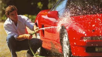 Honda NSX de 1991 pertenceu ao tricampeão da Fórmula 1