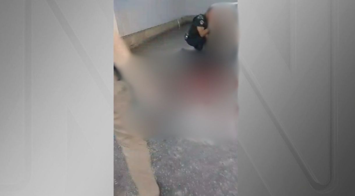 Homem é baleado por policial na estação da Luz após tentar pular catraca