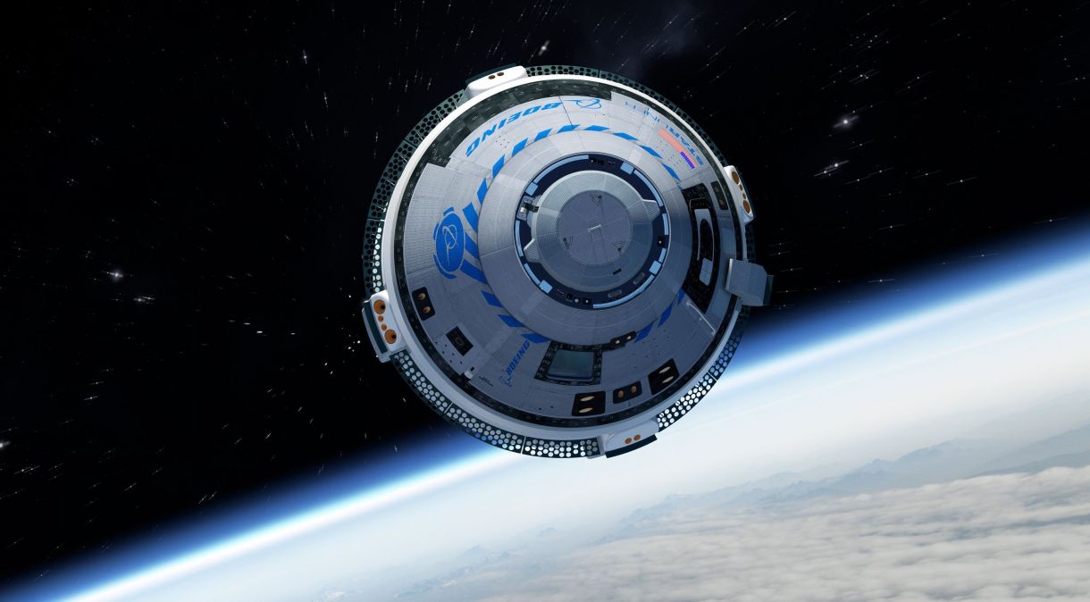A Boeing desenvolveu a cápsula Starliner como parte do Programa de Tripulação Comercial da Nasa; a imagem mostra a espaçonave como ela apareceria em órbita