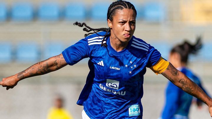Byanca Brasil se tornou a primeira jogadora a ultrapassar 70 gols no Brasileirão Feminino