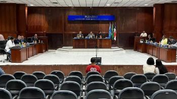 Prefeitura de Dias d'Ávila afirma que medida aprovada foi uma correção salarial direcionada apenas a dois profissionais