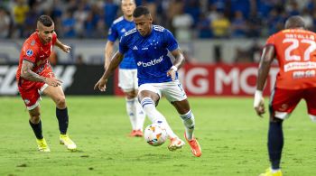 Partida marcou a estreia do técnico Fernando Seabra