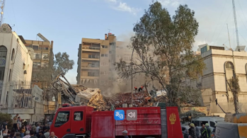 Bombardeio israelense contra o consulado iraniano matou sete conselheiros militares, segundo o aiatolá Ali Khamenei