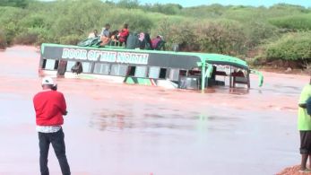 Inundações recorde mataram dezenas de pessoas em toda a África Oriental nos últimos seis meses
