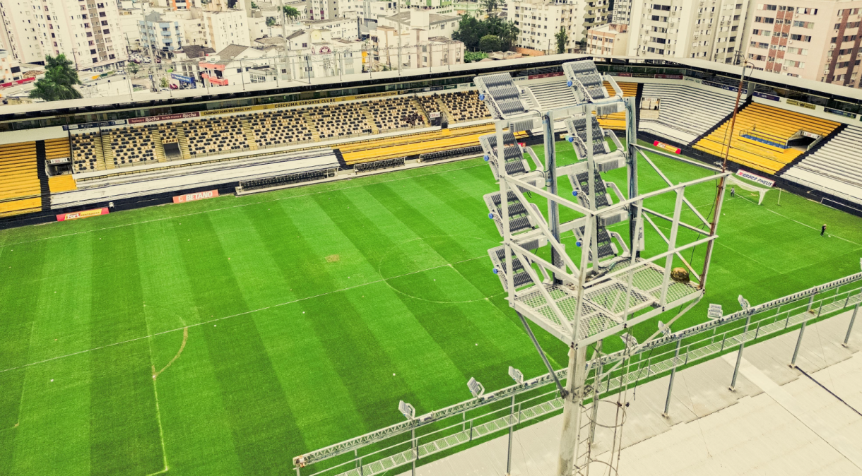 Heriberto Hülse, estádio do Criciúma