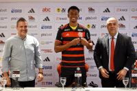 Diretoria do Flamengo detona calendário e critica CBF: "Interesse comercial"