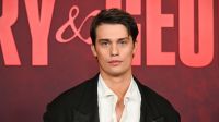 Nicholas Galitzine diz que se sente como um "pedaço de carne" na prateleira