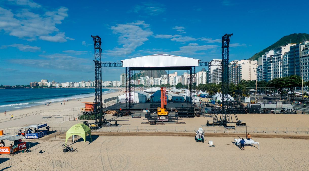 Madonna terá três passarelas para andar e dançar pelo palco montado na praia de Copacabana