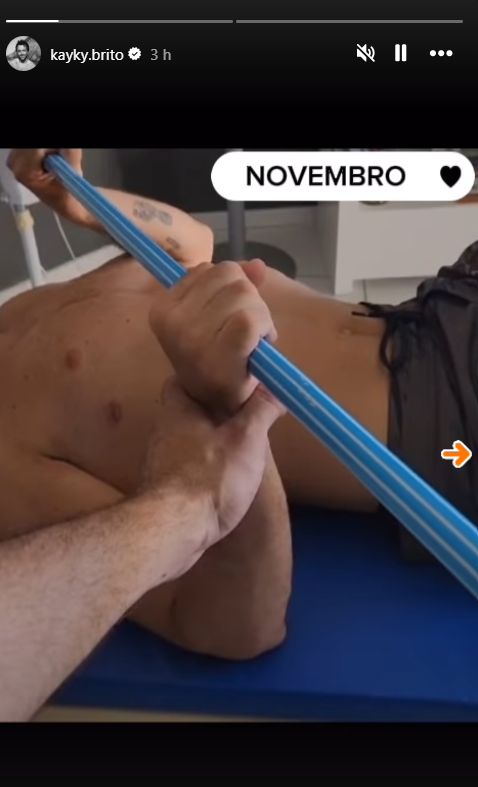 Registro de fisioterapia de Kayky Brito em novembro de 2023