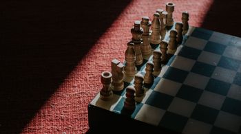 Desde o início da computação, o xadrez tem sido usado como um indicador do progresso do software e do hardware