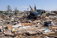 Tornado nos EUA mata cinco e devasta estado de Iowa