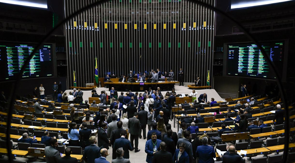 Veto foi analisado pelo Congresso nesta terça (28)