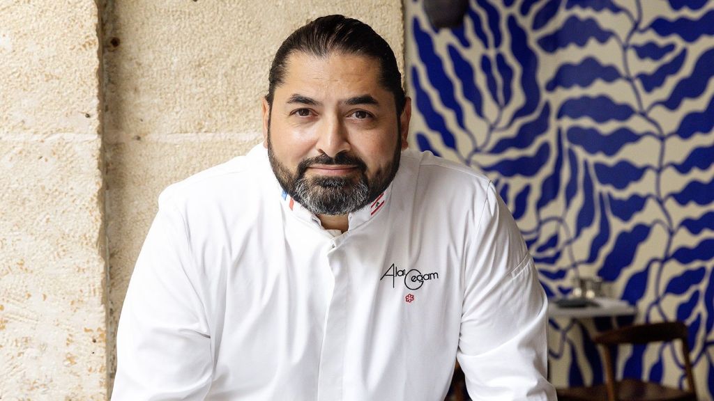 Alan Geaam, chef de cozinha libanês que comanda o Auberge Nicolas Flamel