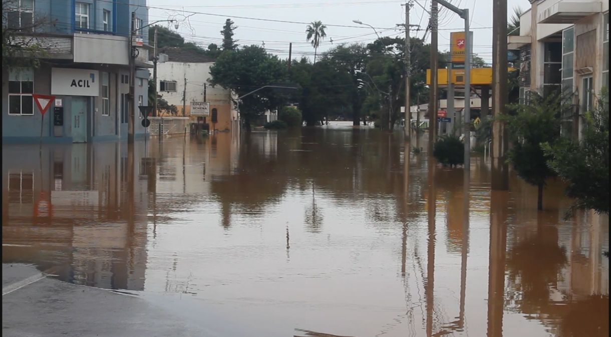Destruição provocada pela chuva em Lajeado, no Rio Grande do Sul