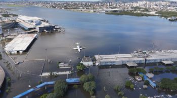 Empresa administradora do Aeroporto Salgado Filho solicita à Anac revisão dos termos da concessão devido aos prejuízos causados pelas enchentes no Rio Grande do Sul