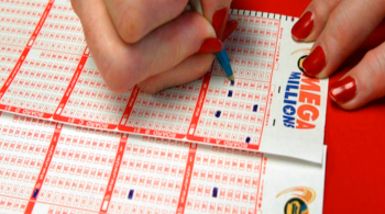 Descubra em detalhes como participar on-line da maior loteria do mundo.