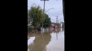 Desde a noite anterior, havia preocupação relacionada à resistência da estrutura, que contêm as águas do rio Gravataí