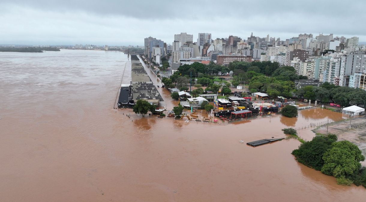 Vista aérea da enchente que atinge a cidade de Porto Alegre,no Rio Grande do Sul