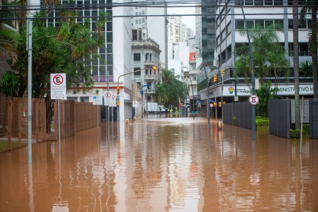 Enchente na região do Centro Administrativo Municipal de Porto Alegre