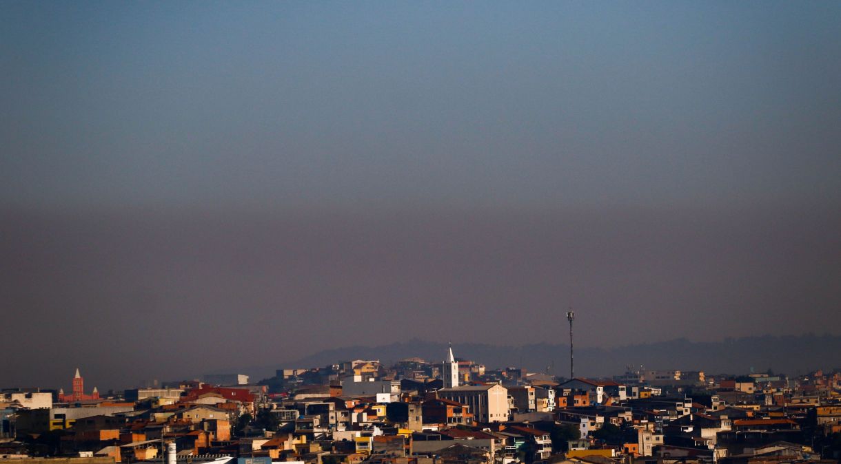 Devido a falta de chuva, o tempo segue seco e ensolarado com temperaturas elevadas e índices de umidade atingindo a marca de 30%