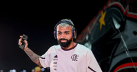 Imagem com a camisa Corinthians é novo atrito na relação entre Gabigol e Flamengo