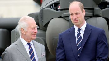 Charles presenteou William com o título de Coronel-Chefe do Corpo Aéreo do Exército, cargo que o monarca ocupou por 32 anos