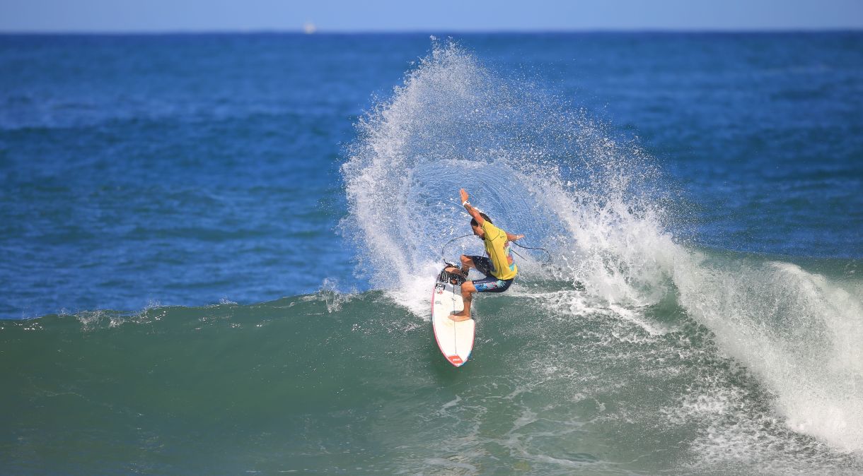 O surf chega ao Itacoatiara Pro com diversos surfistas renomados