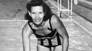 Nadadora participou dos Jogos Olímpicos de Los Angeles 1932 e Berlim 1936