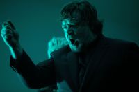 Russell Crowe estrela terror "O Exorcismo"; assista ao trailer