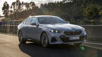 BMW 530e faz mais de 27 km/l e chega ao Brasil por R$ R$ 574.950