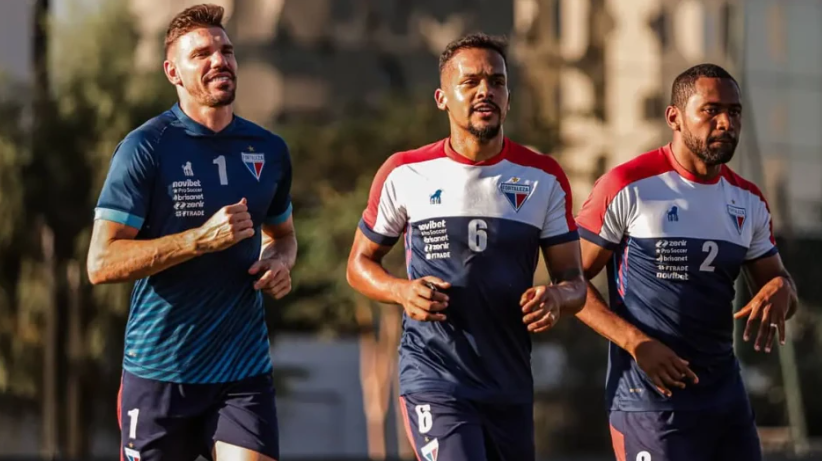 Time do Fortaleza em treino para jogo contra o Boca Juniors