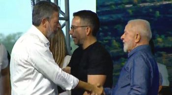 Grupo político de Calheiros, opositor a Lira, também esteve presente em evento; Lula celebrou ação de voluntários no Rio Grande do Sul