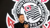 Corinthians quita salários atrasados do elenco e inicia pagamento dos direitos de imagem