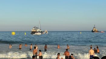 Em decorrência do show da cantora norte-americana, a Marinha interditou o tráfego aquaviário em parte da faixa do mar de Copacabana, a partir do meio-dia de sábado